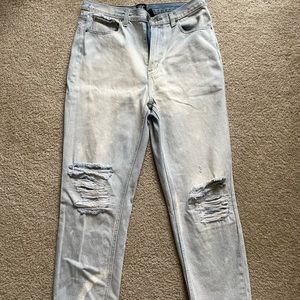 BDG Urban Outfitters Slim Straight Ripped Jeans Size 31 light wash